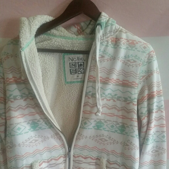 Fluffy jacket - Picture 2 of 3